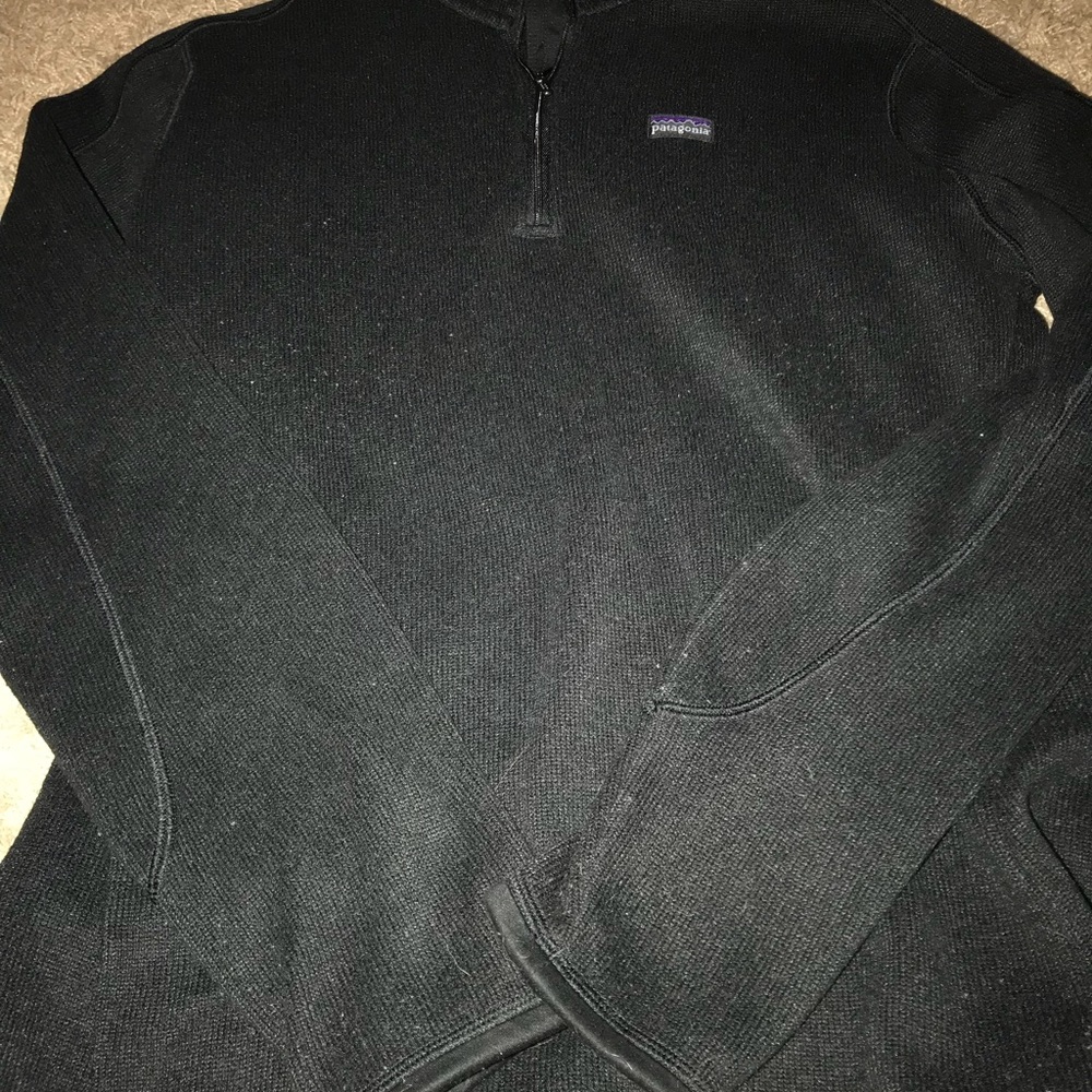 Patagonia pullover black size Large!!!!!